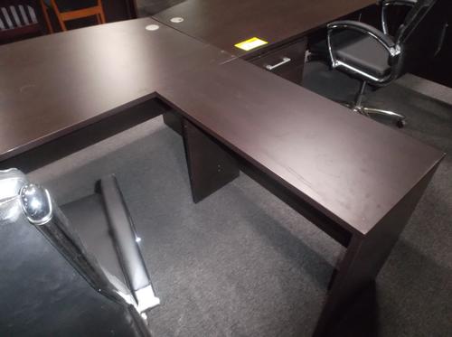 USED MOCHA DESKS