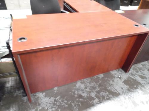 USED LAMINATE L-SHAPE DESK 60